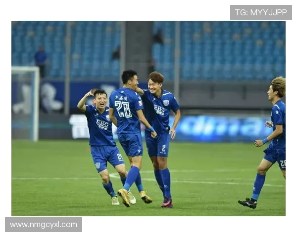 北京足球队以90分领跑世锦赛积分榜展现强劲实力